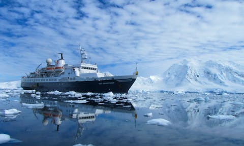 Ocean Adventurer - Arctic Ship